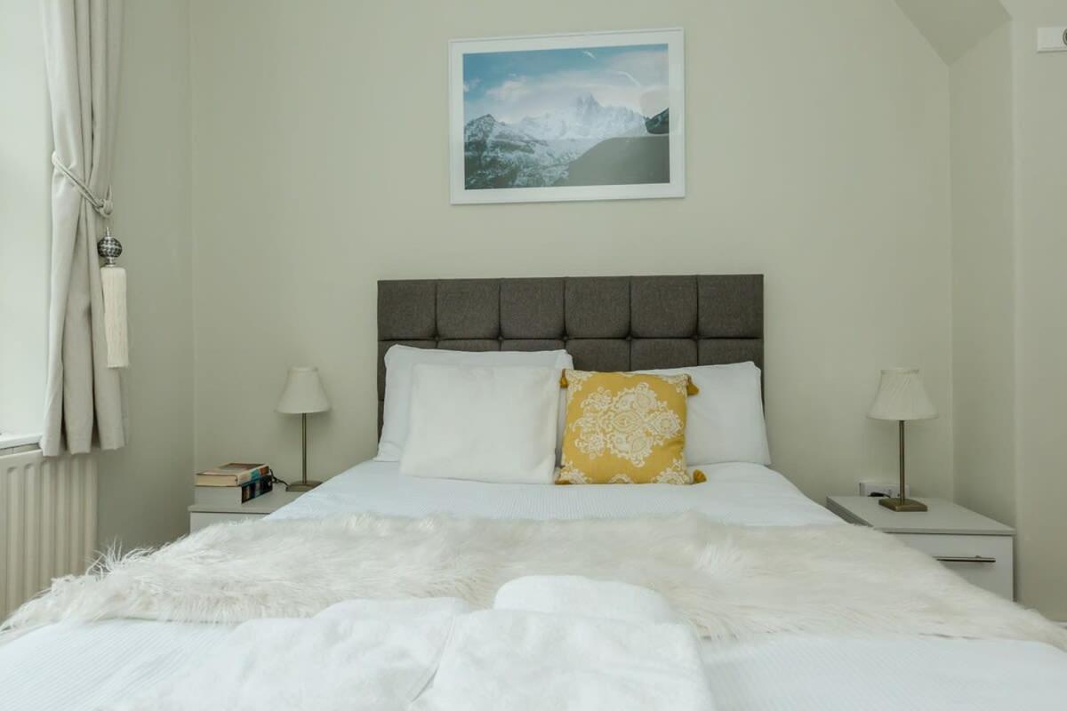 Convenient 2 Bedroom Apartment In Waterloo London Bagian luar foto